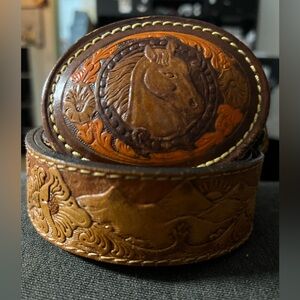Leather horse buckle, eagle n floral belt